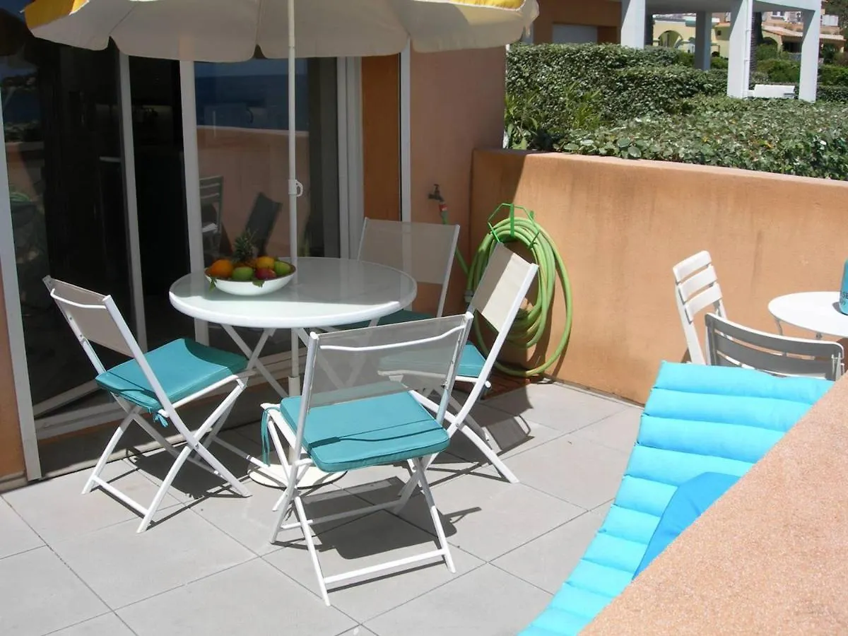 Apartment Panoramique Mer, T2 Climatise Neuf Avec Stationnement A 200 M Du Village - Fr-1-768-55 Les Issambres